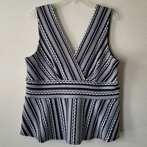 Vanessa Virginia by Anthropologie Sleeveless Shirt Black & White Pattern Top